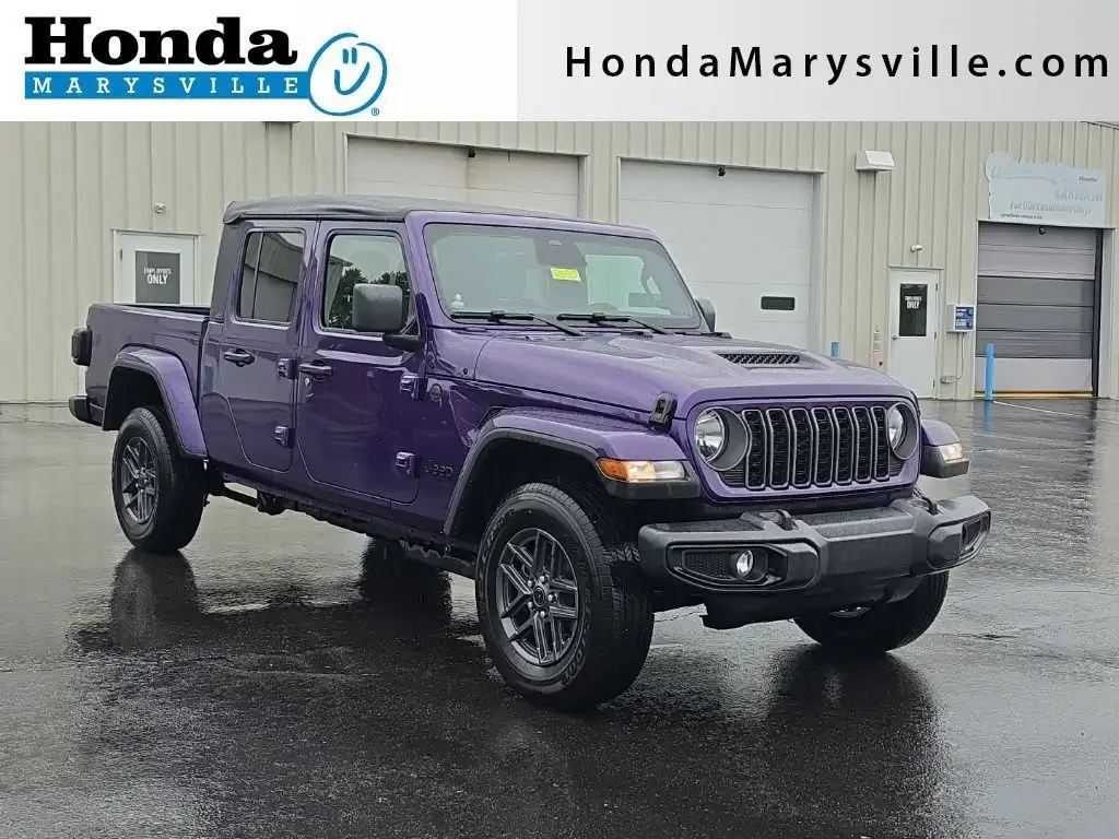 2026 Jeep Gladiator Sport S Auto's photo