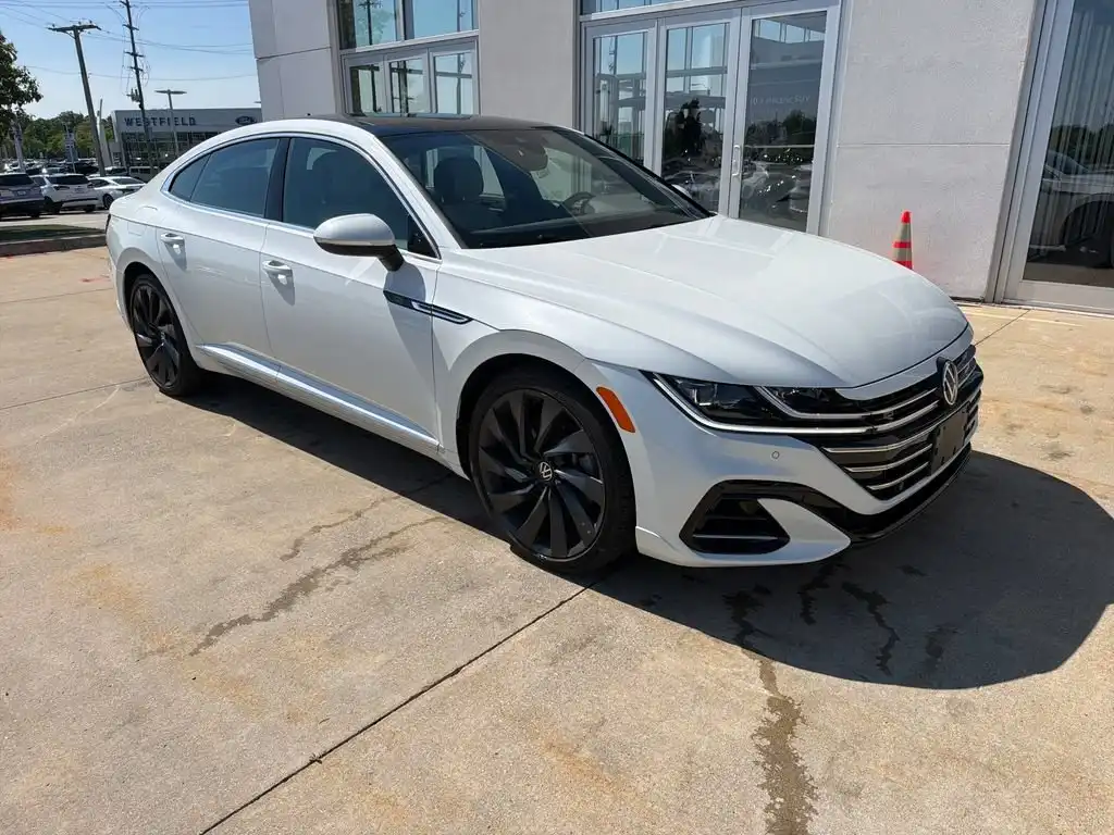 2023 Volkswagen Arteon SEL R-Line with 4Motion's photo