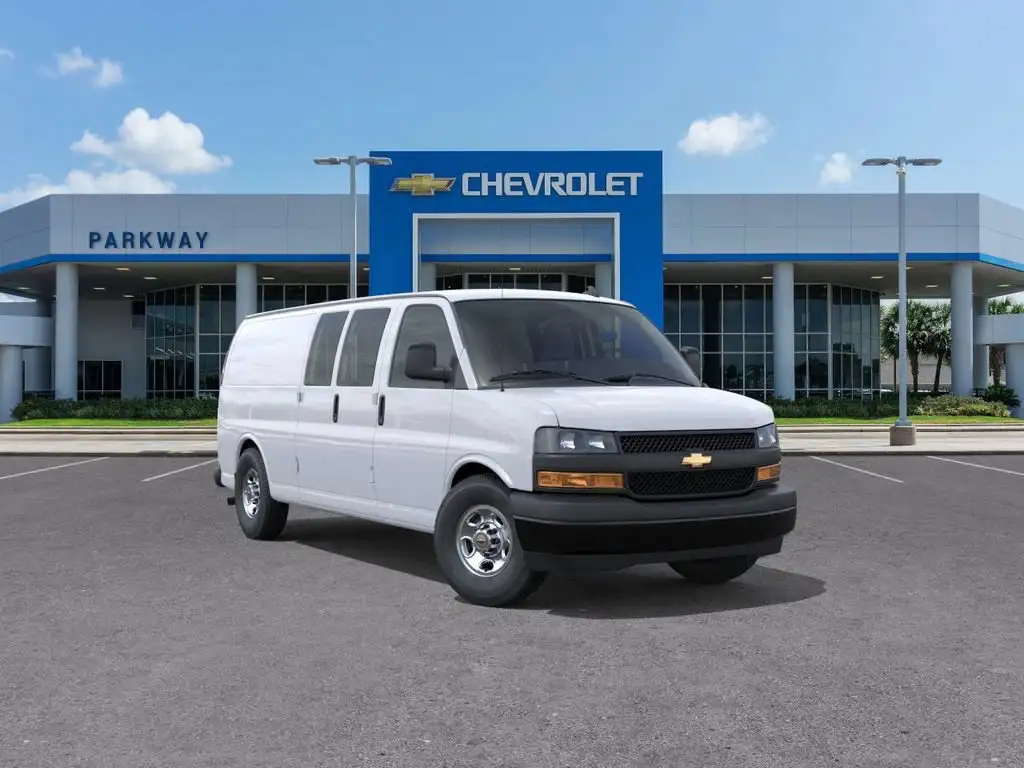 2025 Chevrolet Express 2500 Extended Work Van HD's photo