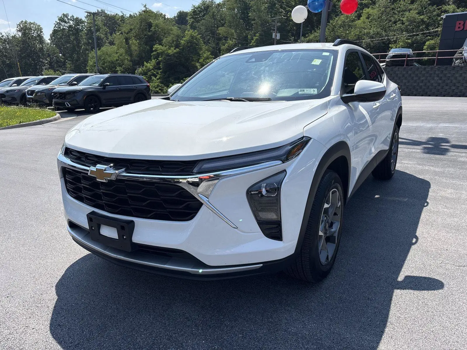 2024 Chevrolet Trax LT photo 5