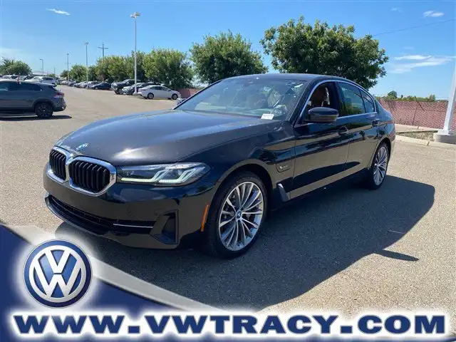 2023 BMW 5 Series 530e iPerformance Sedan's photo