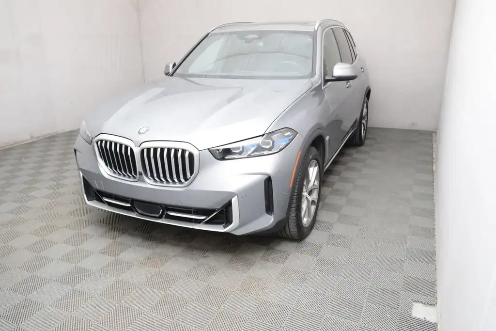 2025 BMW X5 xDrive40i's photo