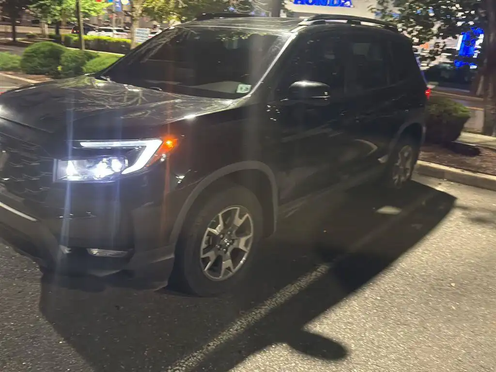 2023 Honda Passport 3.5 TrailSport 4WD Auto's photo