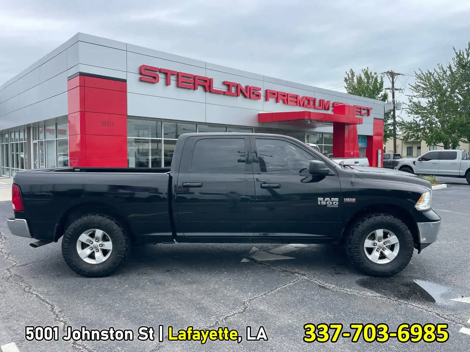 2021 RAM 1500 Classic SLT 4x4 Crew Cab 6'4's photo