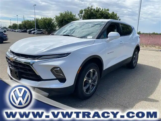 2023 Chevrolet Blazer 2.0T 2LT FWD's photo