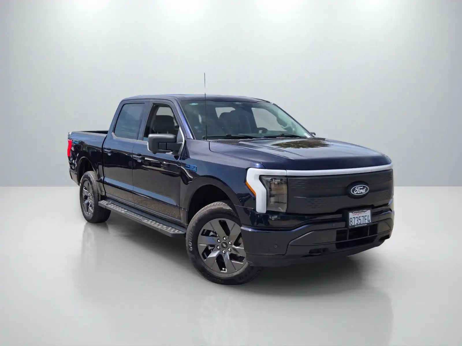 2025 Ford F-150 4WD SuperCrew Flash 5-1/2' Box's photo