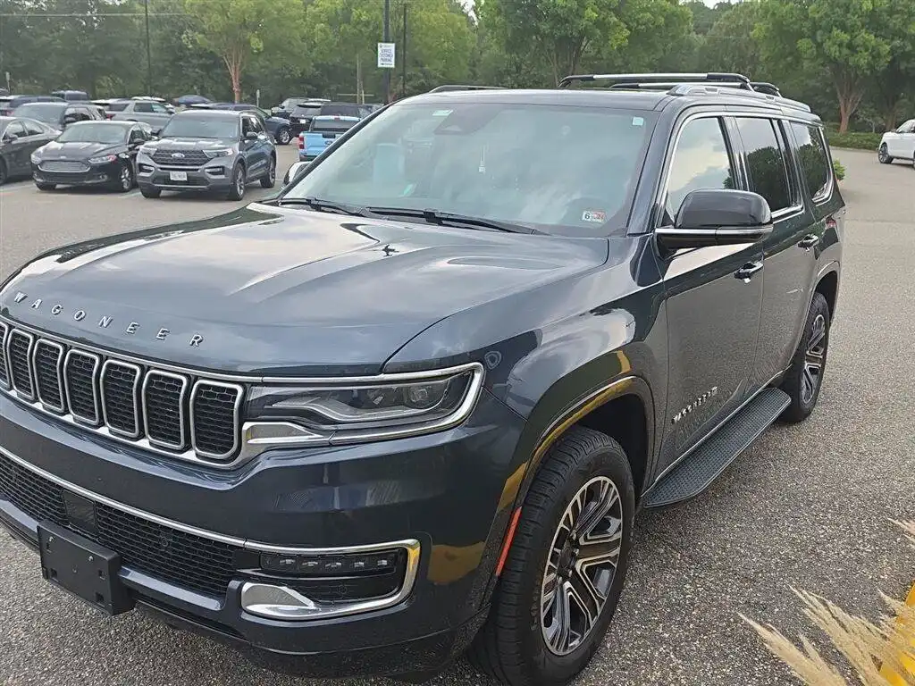 2023 Jeep Wagoneer Series I 4WD's photo