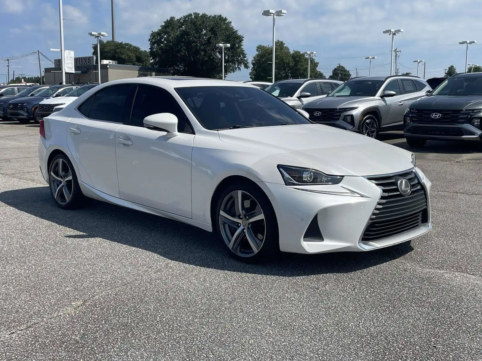 2017 Lexus IS 350 200t's photo
