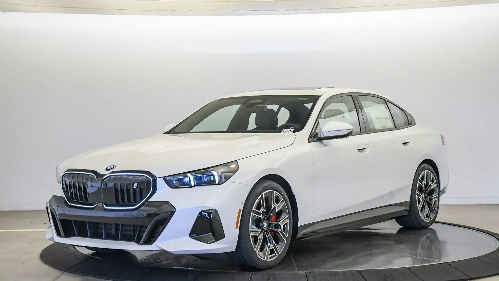 2027 BMW i5 eDrive40 Sedan's photo