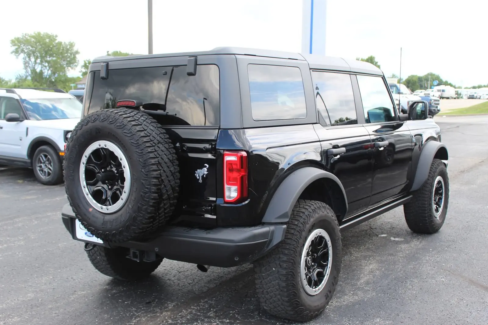 2022 Ford Bronco Black Diamond Advanced (322A) 4x4 photo 5