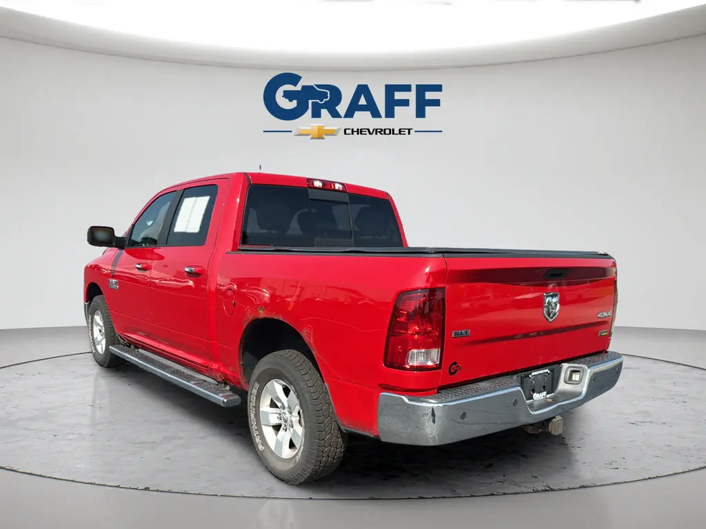 2013 RAM 1500 SLT 4x4 Crew Cab photo 5