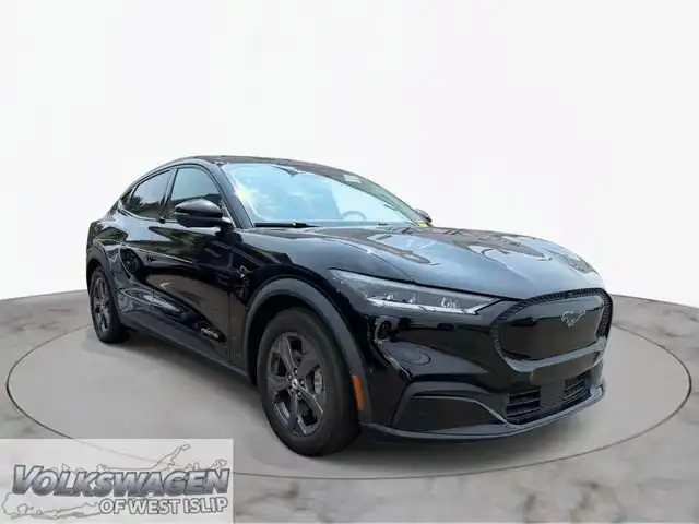 2023 Ford Mustang-Mach-e Select's photo