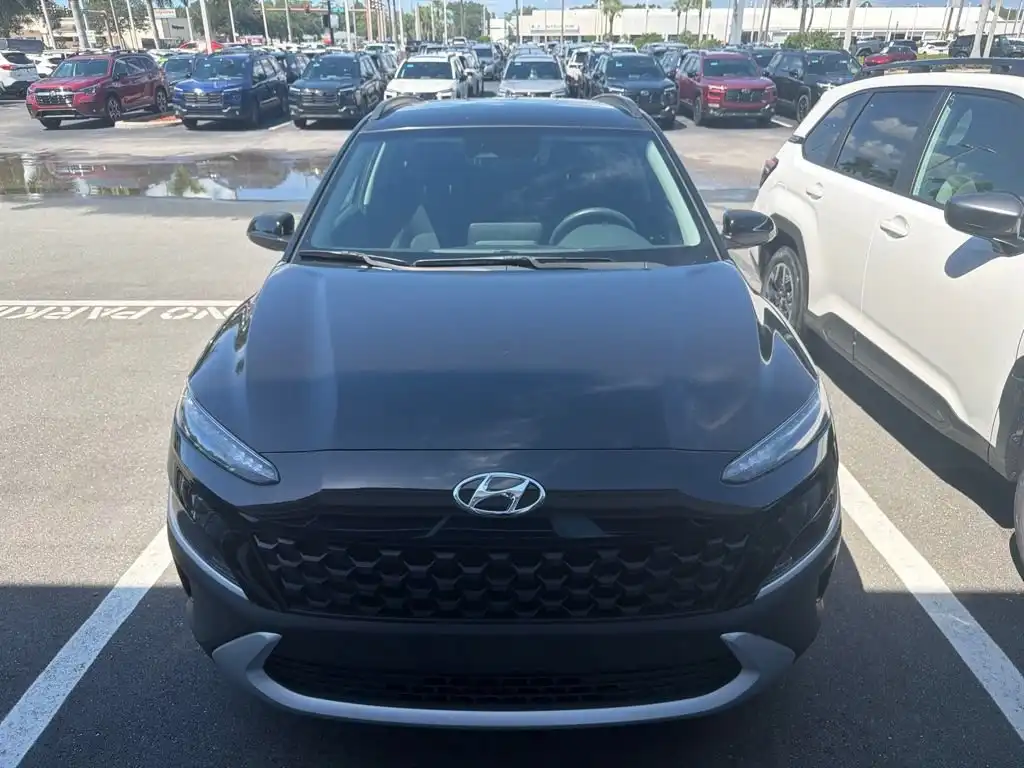 2022 Hyundai Kona SEL Auto's photo