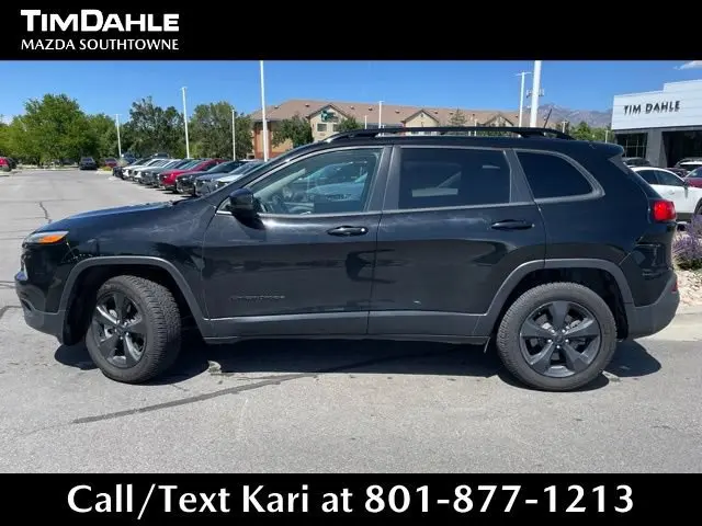 2017 Jeep Cherokee High Altitude 4X4 photo 3