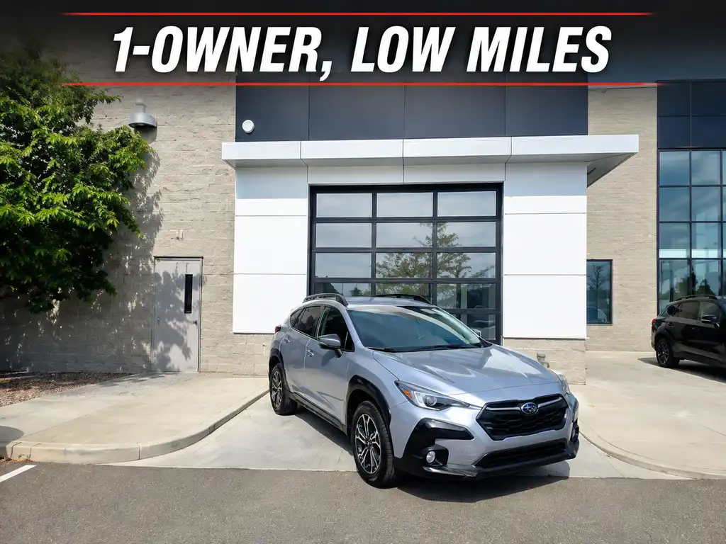 2024 Subaru Crosstrek Premium CVT's photo