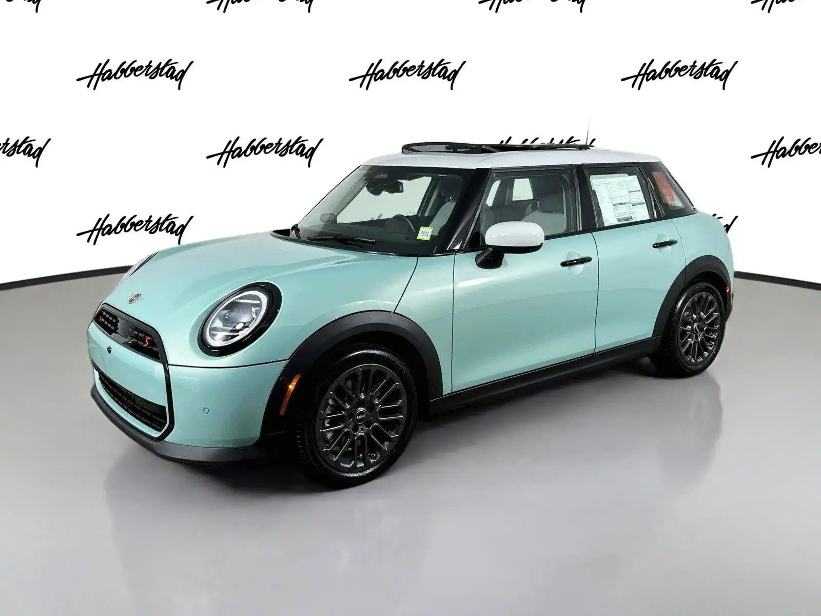 2027 MINI Hardtop Cooper S 5 Door's photo