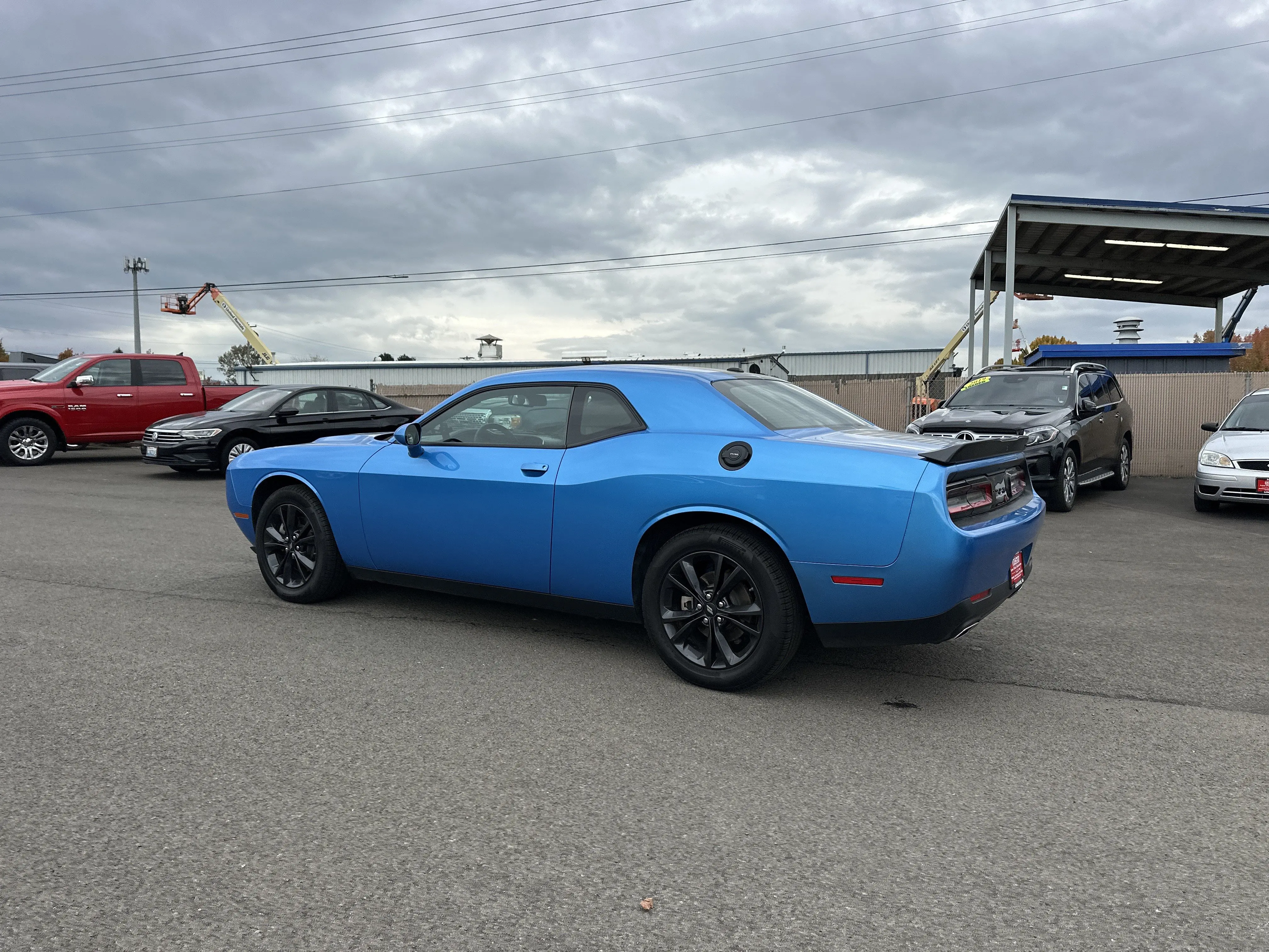 2023 Dodge Challenger SXT Auto AWD photo 3