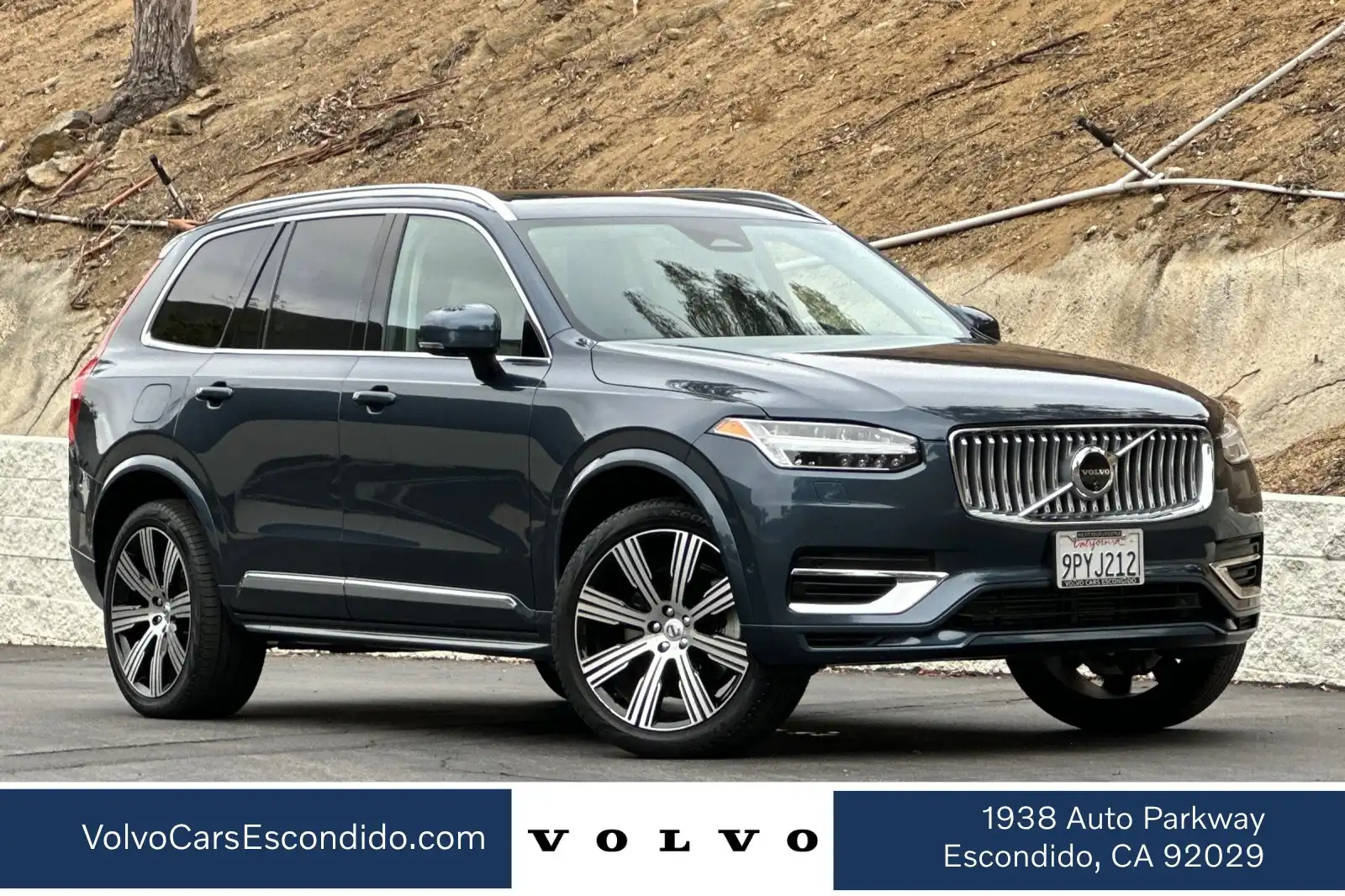 2025 Volvo XC90 T8 Recharge Plus Bright 7-Seater AWD's photo