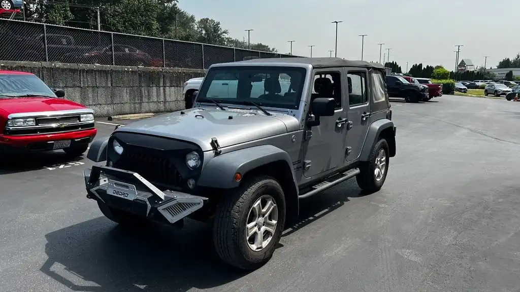 2018 Jeep Wrangler Sport's photo