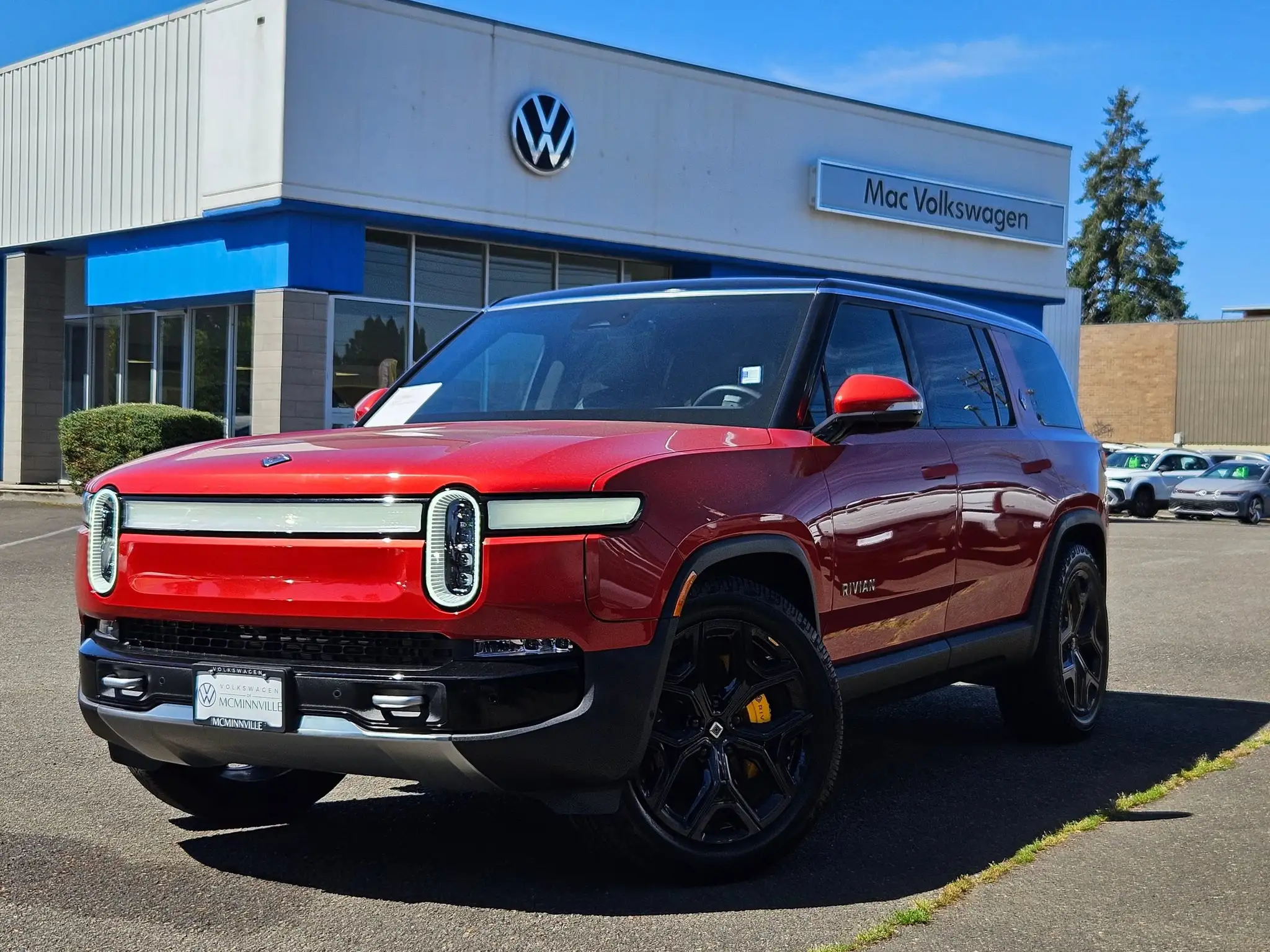 2024 Rivian R1S Adventure Quad-Motor Large Pack's photo