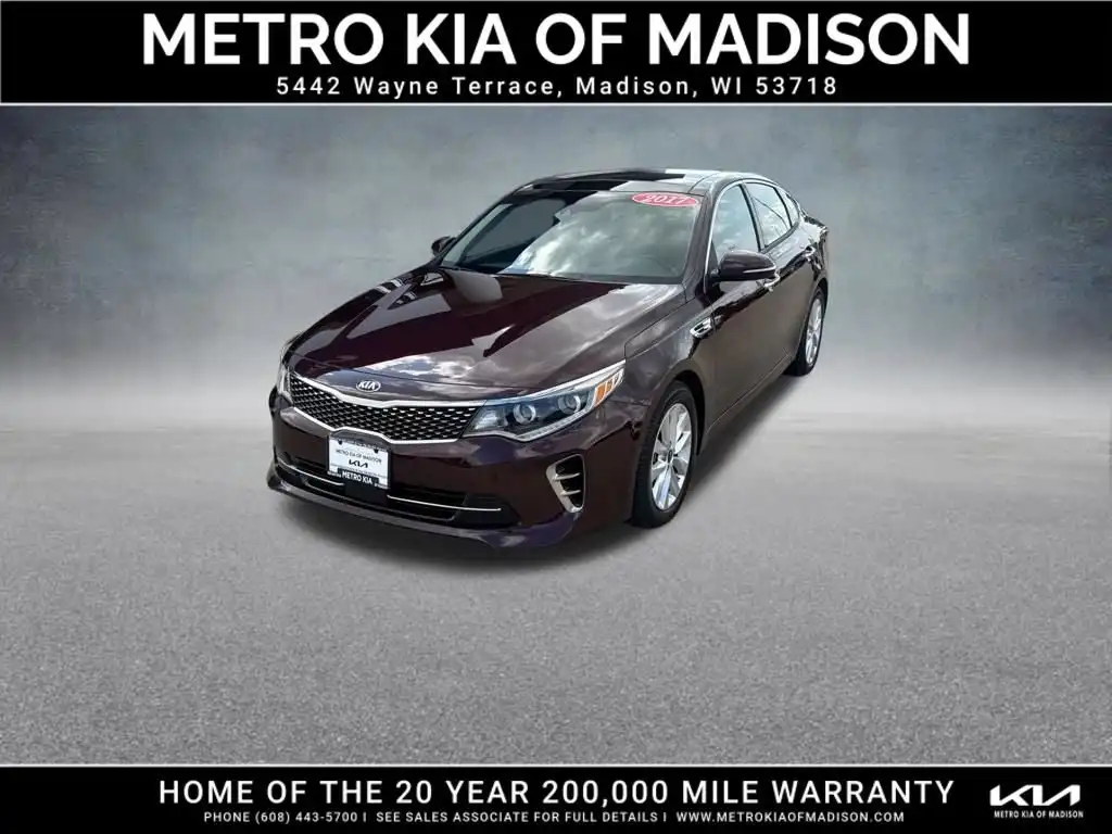 2017 Kia Optima EX AT's photo