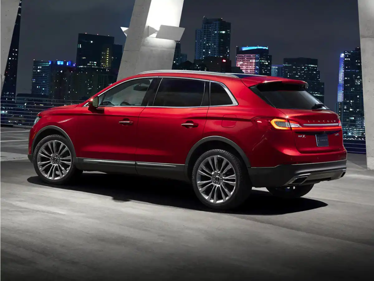 2017 Lincoln MKX Reserve FWD's photo