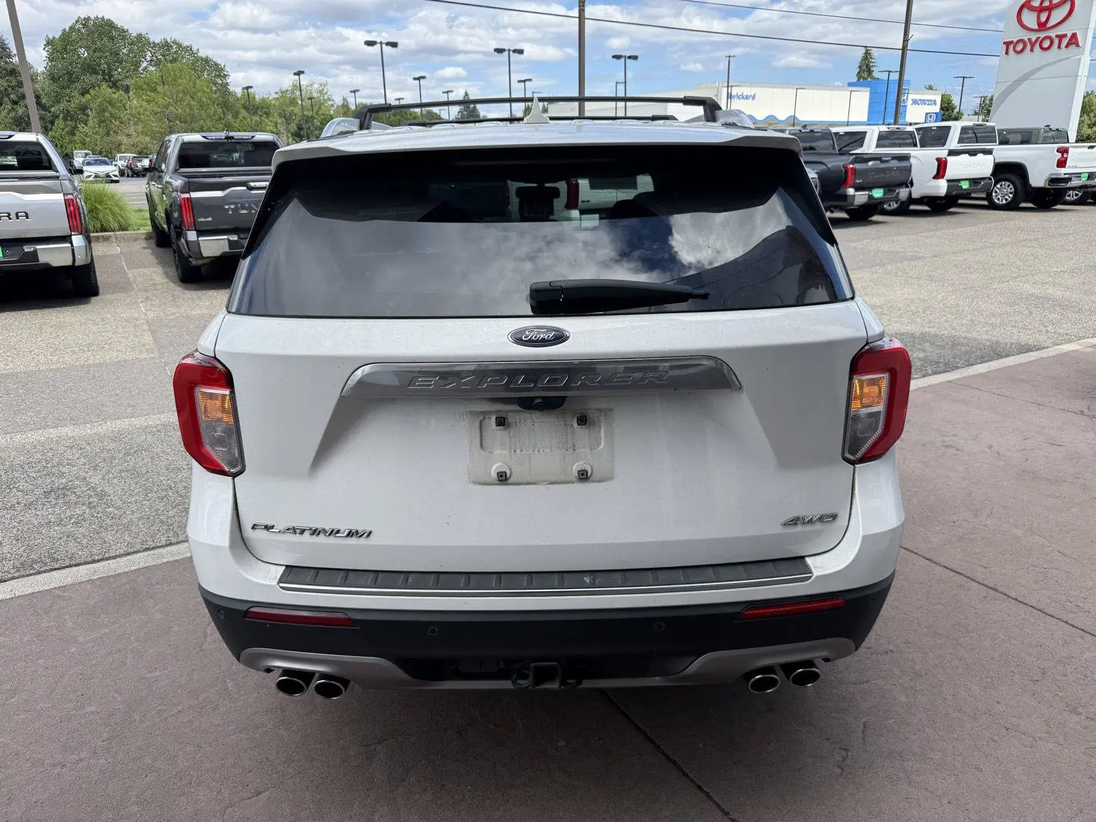 2022 Ford Explorer Platinum 4WD photo 5