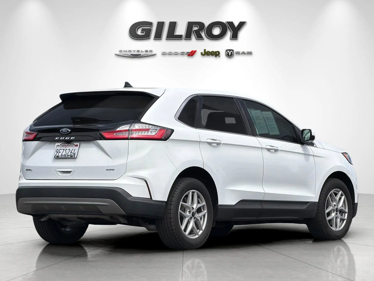 2023 Ford Edge SEL AWD photo 4