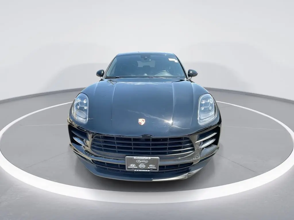 2021 Porsche Macan Base photo 3