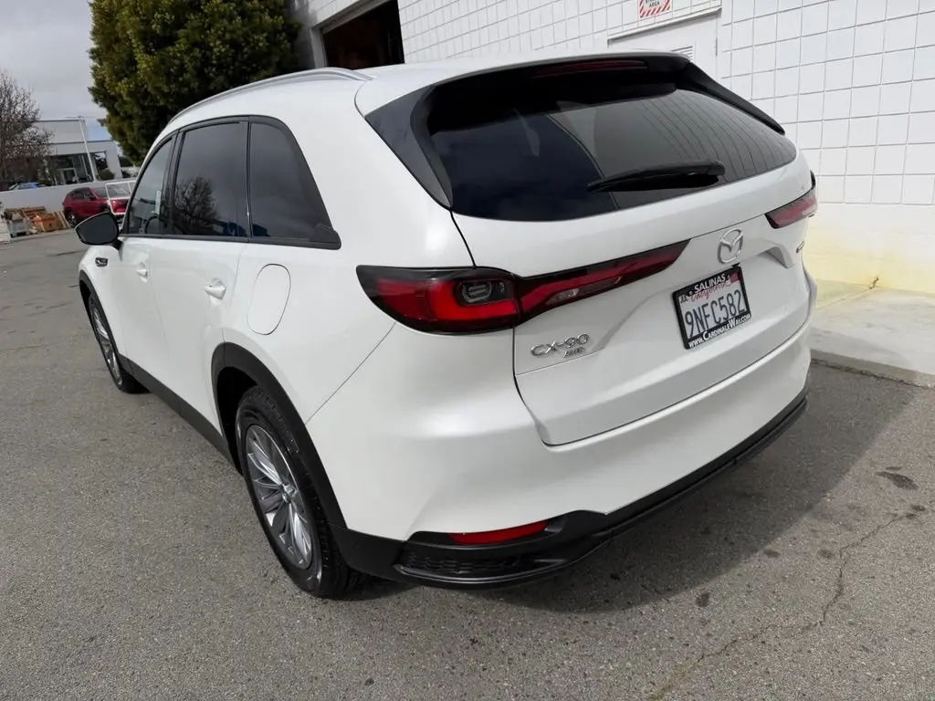 2024 Mazda CX-90 PHEV Preferred Package photo 4