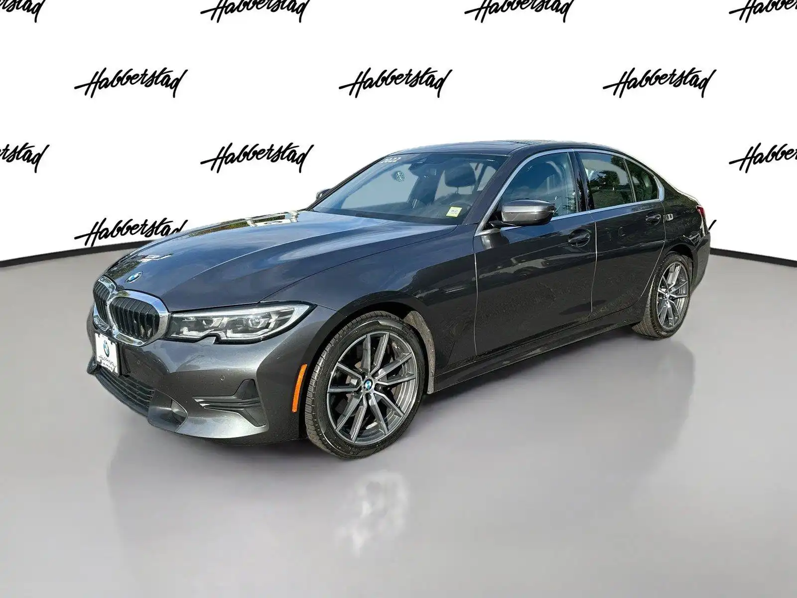 2022 BMW 3 Series 330i xDrive Sedan's photo