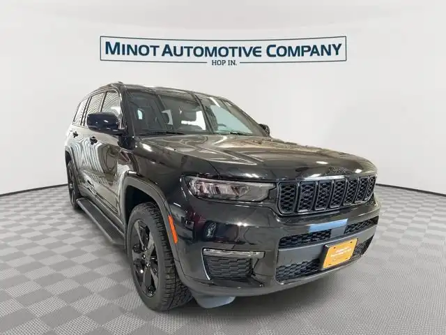 2024 Jeep Grand Cherokee L Limited 4x4's photo