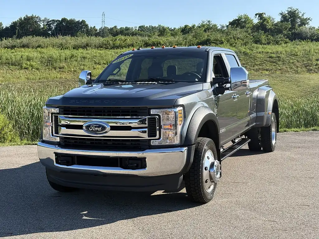 2019 Ford F-450 XL 4x4 Crew Cab 8' Box DRW's photo