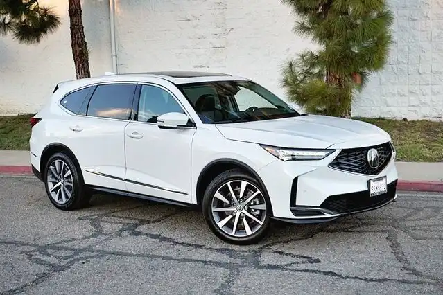 2025 Acura MDX w/Technology Package's photo