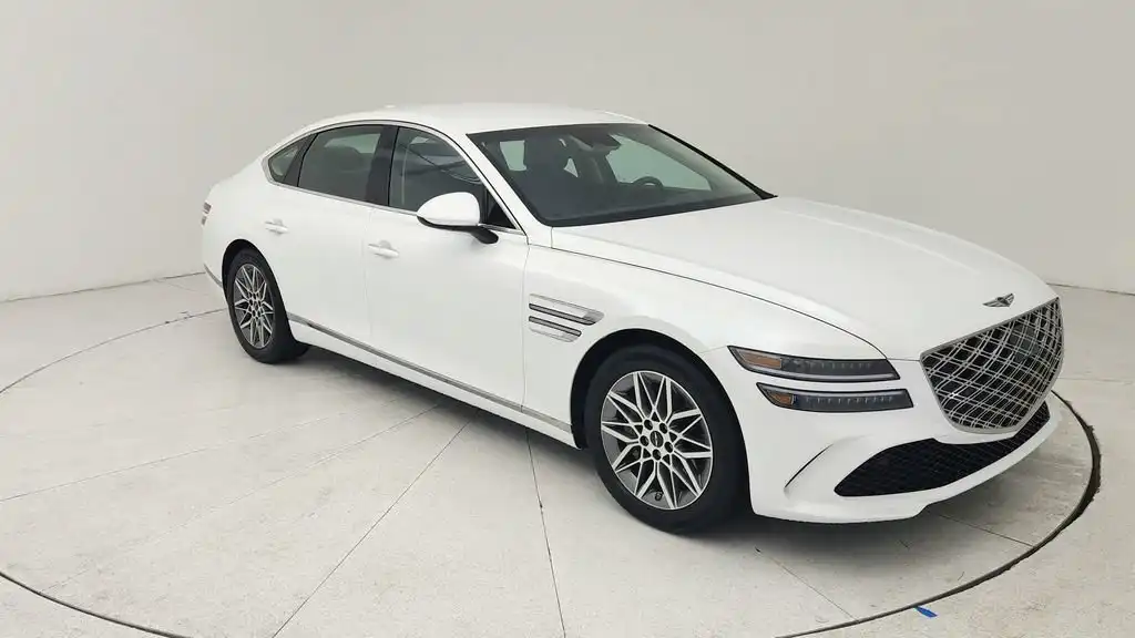 2026 Genesis G80 2.5T AWD's photo