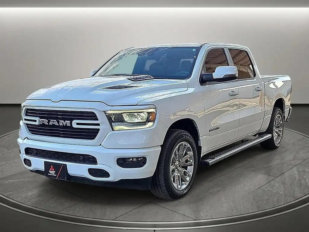 2024 RAM 1500 Laramie 4x4 Crew Cab 5'7's photo