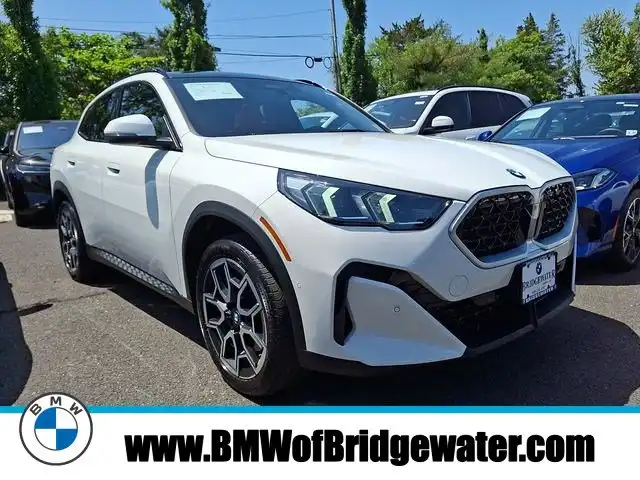 2025 BMW X2 xDrive28i's photo