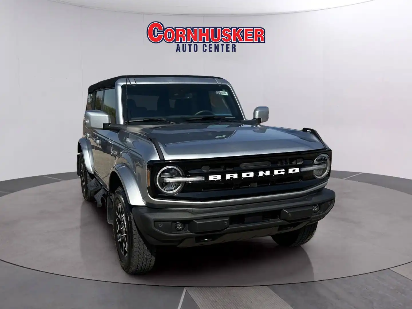 2022 Ford Bronco Outer Banks 4x4's photo
