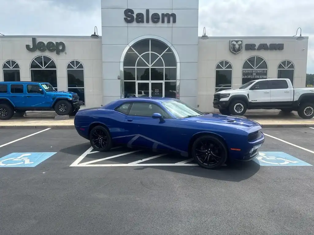 2018 Dodge Challenger R/T's photo