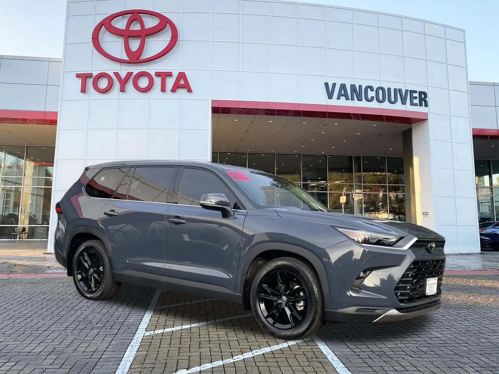 2025 Toyota Grand Highlander Hybrid Limited AWD's photo