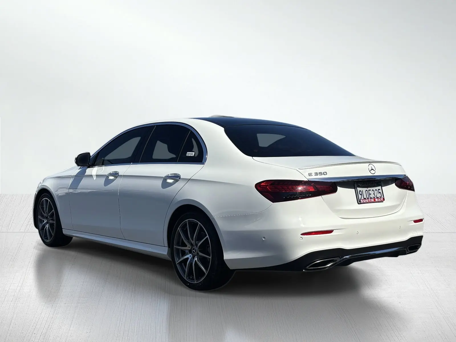 2023 Mercedes-Benz E-Class E350 photo 5