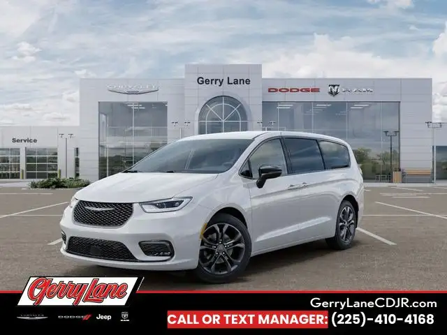 2026 Chrysler Pacifica Select's photo