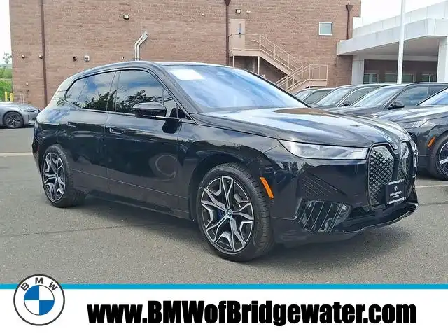 2025 BMW iX xDrive50's photo