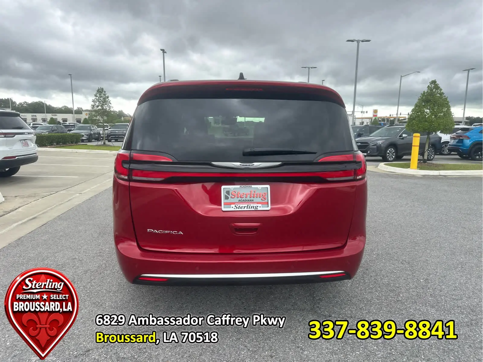2025 Chrysler Pacifica Pinnacle photo 4