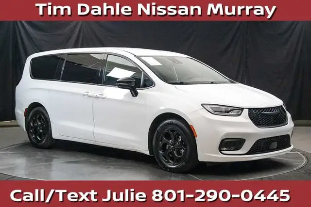 2024 Chrysler Pacifica Hybrid Select S-Appearance PHEV photo 1