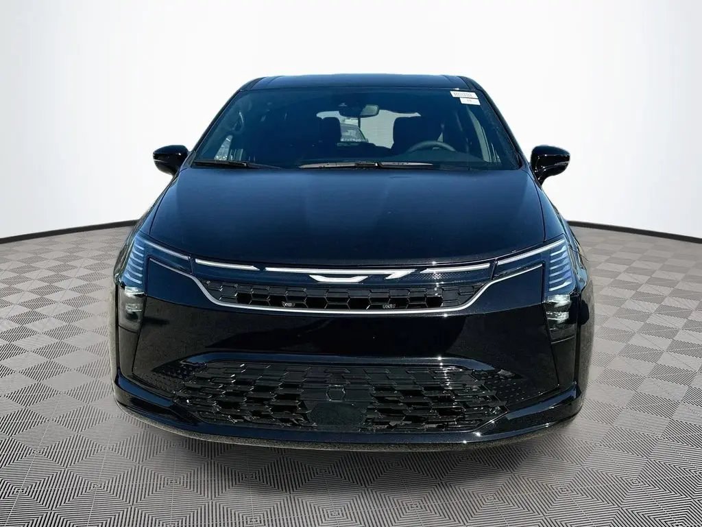 2027 Chrysler Pacifica Select photo 3