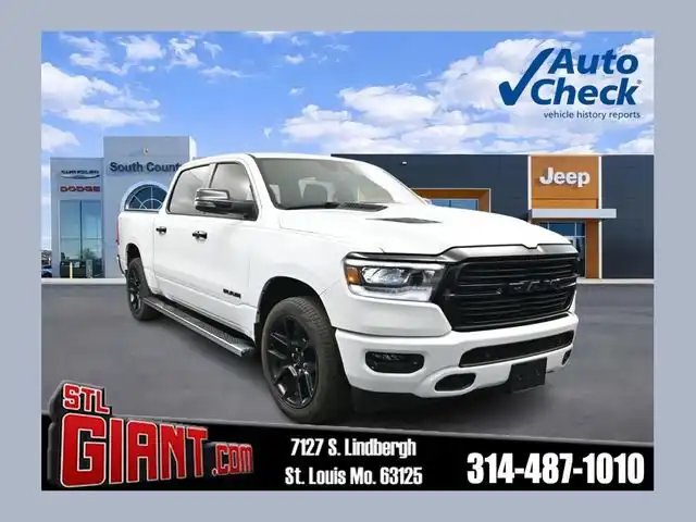 2024 RAM 1500 Laramie 4x4 Crew Cab 5'7's photo