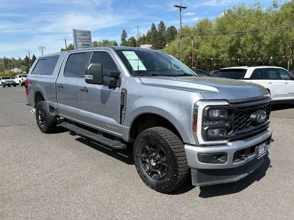 2024 Ford F-250 XL 4WD Crew Cab 6-3/4' Box's photo