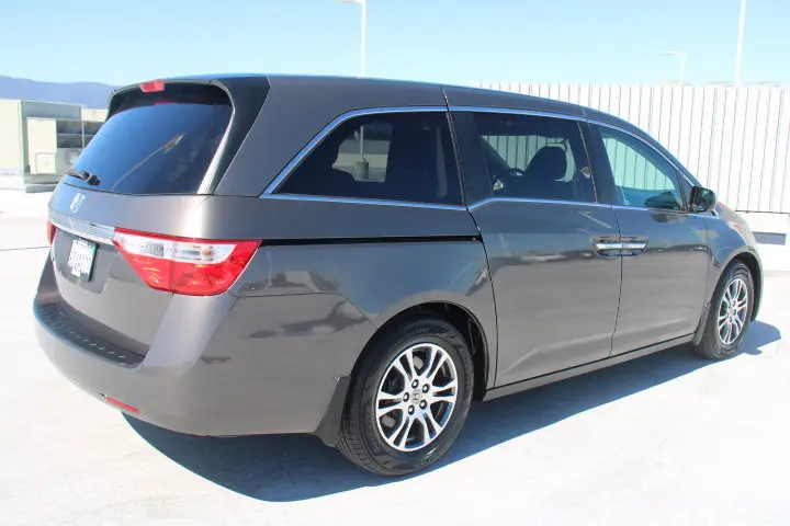 2013 Honda Odyssey EX photo 3