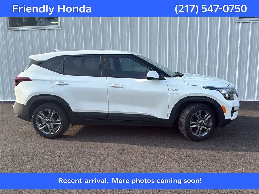 2023 Kia Seltos LX AWD's photo